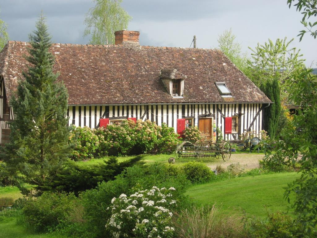 La Boursaie Bed & Breakfast Livarot-Pays-d'Auge Exterior photo